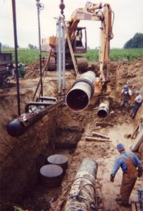 Innopipe natural gas water removal burial during installation