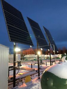 SOLARIS' pole-mounted adjustable solar panels optimize seasonal energy gathering.